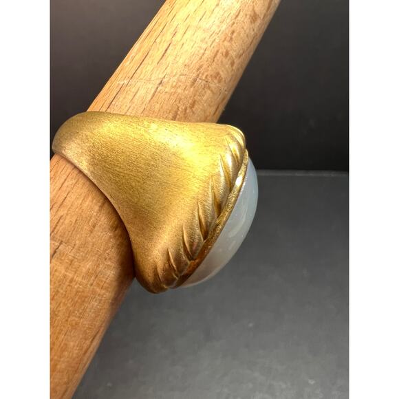 Glow By Sheila Fajl Signed Blue Agate Ring brushed 18kt Plated size 7 - Picture 6 of 14